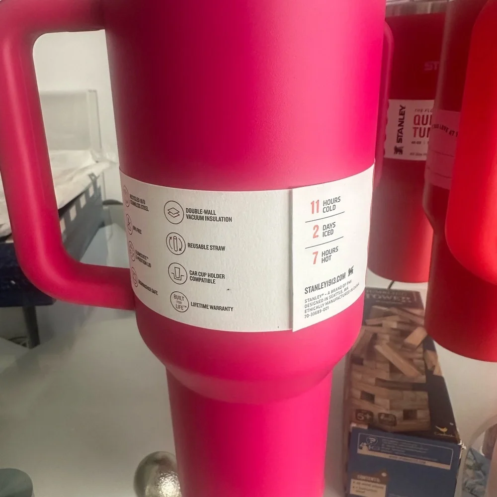 Stanley 40 oz Stainless Steel H2.0 Flowstate Quencher Tumbler valentine bundle - Picture 4 of 10